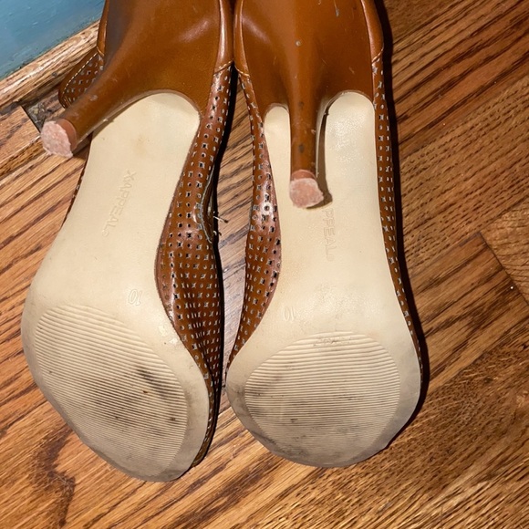 XAPPEAL pleather brown ankle booties heel - Picture 6 of 6